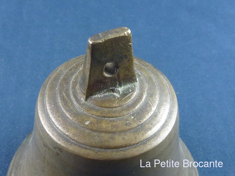 Cloche Ancienne En Bronze - Style Napoléon III - Objet D'art Populaire Français - Bon état