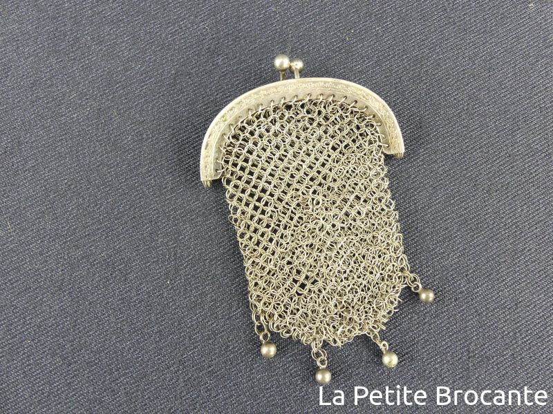 Broche Ancienne Art Nouveau - Hirondelle Et Trèfle En Métal Argenté/bronze - Bon état