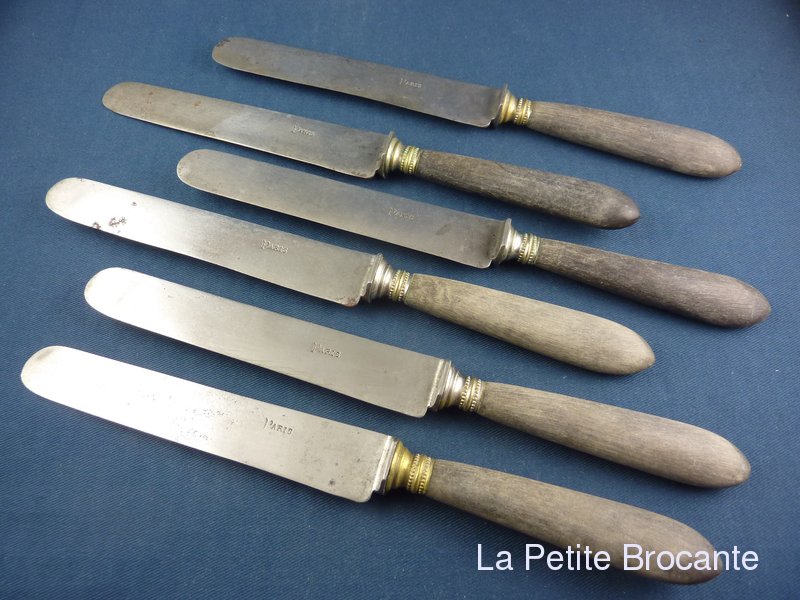 Lot de 6 anciens couteaux de table lame acier et manche en corne