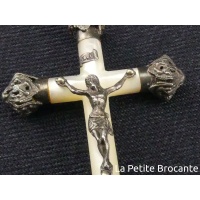 ancien_crucifix_en_nacre_et_argent_4