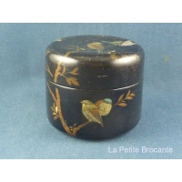 ancienne_bote__poudre_en_laque_2