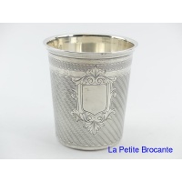 armand_frnais_timbale_en_argent_guilloch_1