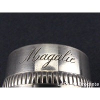 christofle_rond_de_serviette_en_mtal_argent_grav_magalie_4