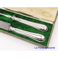 christofle_service__dcouper_modle_baguette_mdaillon_3