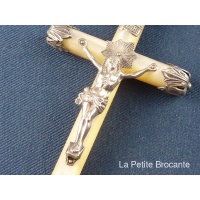 croix_de_baptme_en_nacre_et_argent_2