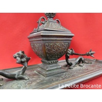 encrier_de_bureau_en_bronze_dcor_de_chimres_9