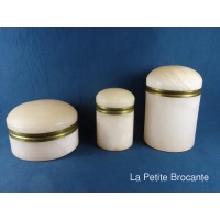 garniture_de_toilette_en_albtre_1