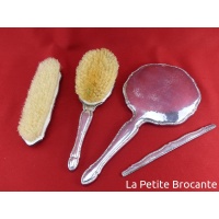 ncessaire_de_coiffure_en_argent_800_2