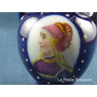 paire_de_vases_miniatures__dcor_de_portrait_en_mdaillon_9