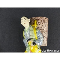 paysan_japonais_bouquetire_murale_en_cramique_2