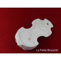 petit_bnitier_en_porcelaine_allemande_6