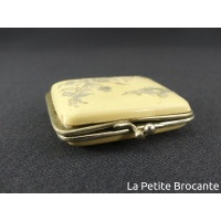 petit_porte_monnaie_en_cellulod_3