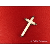 petite_croix_de_communion_en_nacre_et_argent_4