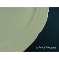 plat_ovale_en_cramique_blanche_4